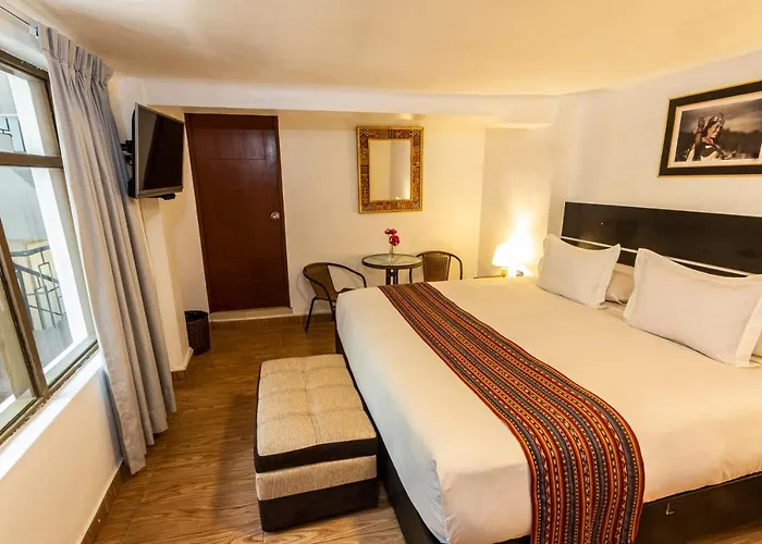 Hotel Inca Wasi Plaza 3*