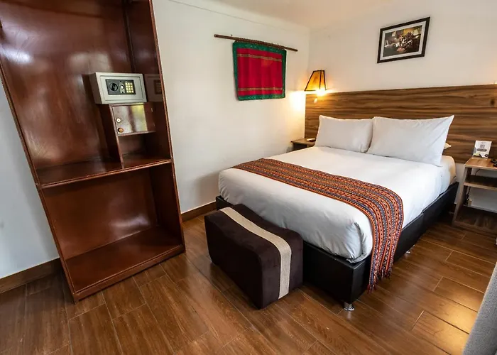 Hotel Inca Wasi Plaza 3*